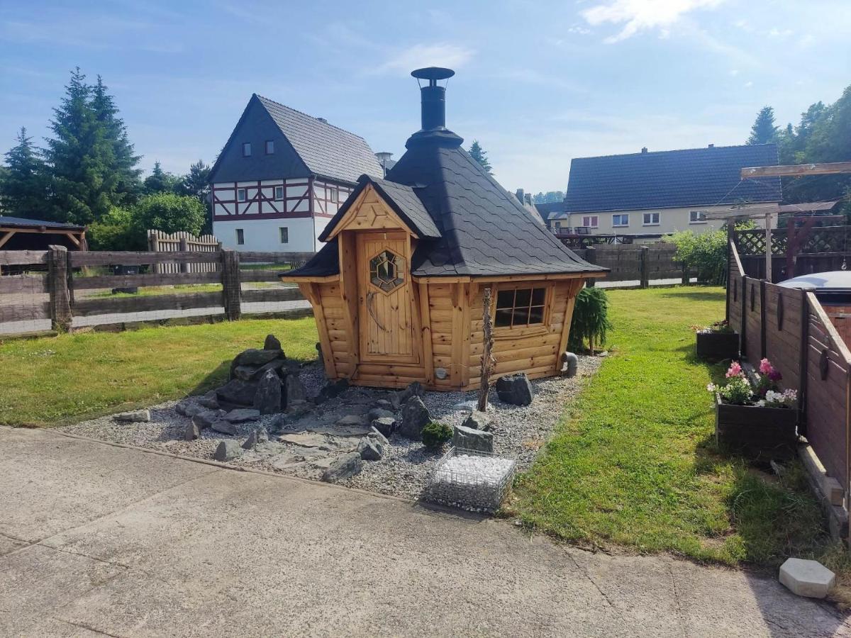 Ferienwohnung Am Hofladen Hellendorf - Saechsische Schweiz Bad Gottleuba-Berggiesshuebel Exterior photo